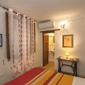 Due Borghi 3 Bed & Breakfast Pisa